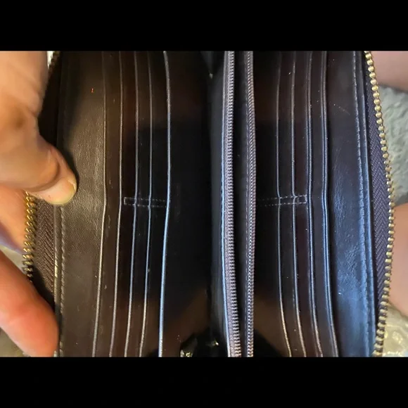 Coach Double buckle Wallet - Picture 7 of 9